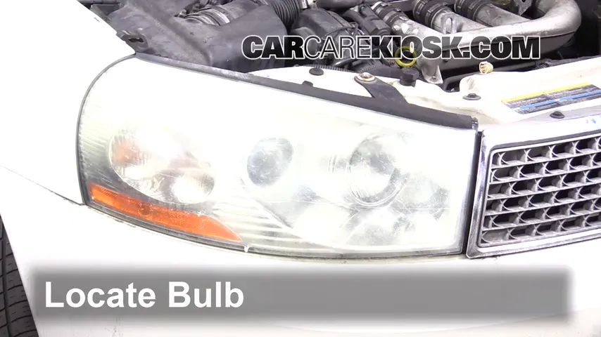 2005 Saturn L300 3.0L V6 Lights Turn Signal - Front (replace bulb)